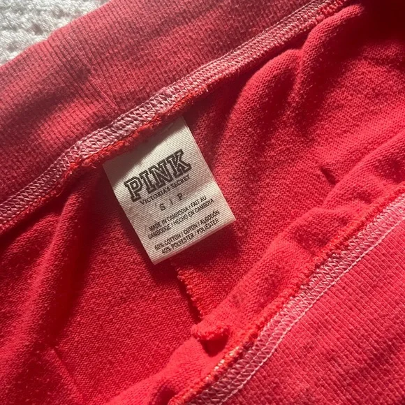 Pink Capri Pants - Picture 3 of 4